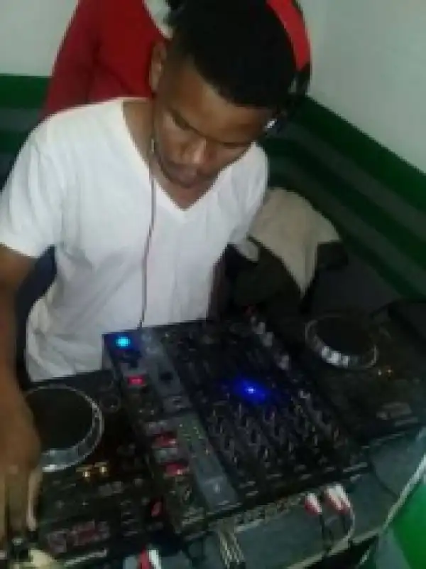 Chulumanco Godlo X Ricky Randar - uKhona ft. Dj Arthy (Fanatic Boyz)
